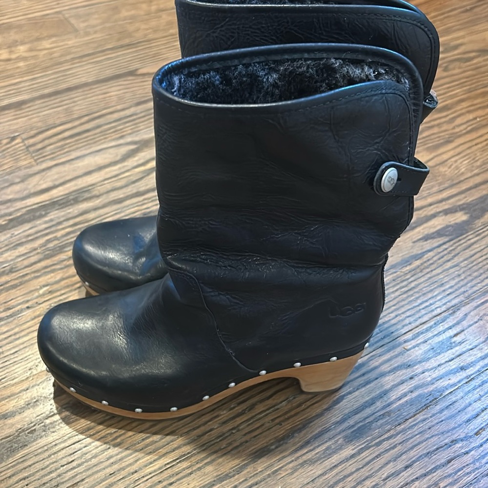 Worn 1 x, wear up or fold down
Fur inside